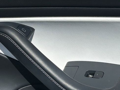 Used 2021 Tesla Model 3 Long Range image 34