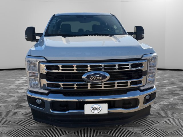 Used 2025 Ford F250 XLT AWD/4WD image 7