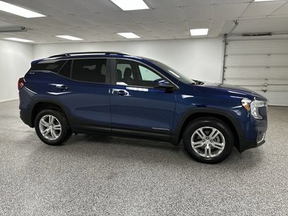 Used 2022 GMC Terrain SLE w/ Driver Convenience Package