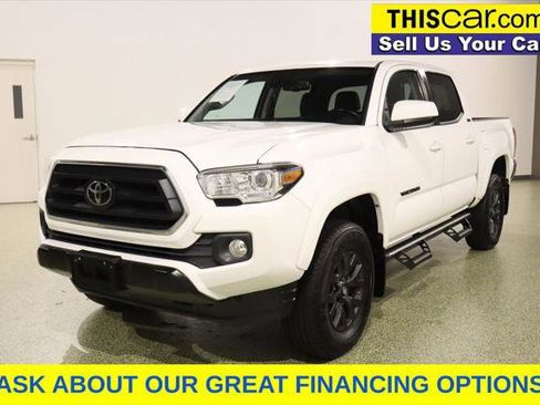 Used 2021 Toyota Tacoma SR5 RWD image 4