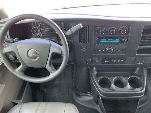 Used 2023 GMC Savana 2500 Extended RWD image 27