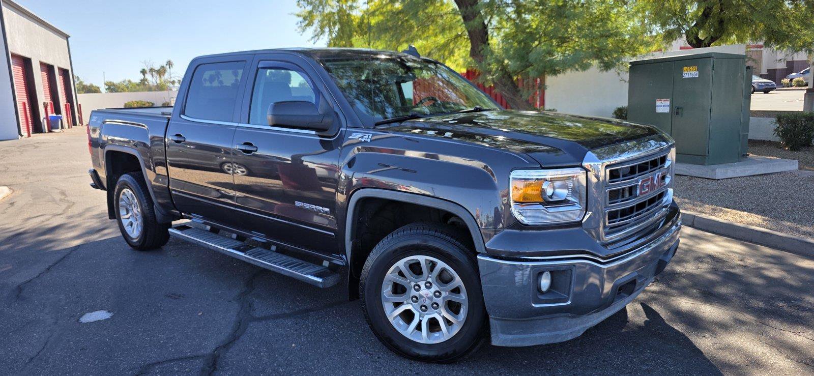 Used 2015 GMC Sierra 1500 SLE w/ SLE Value Package AWD/4WD image 3