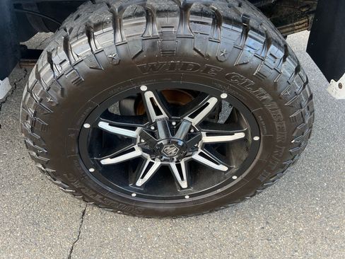 Used 2017 RAM 3500 Laramie Longhorn w/ Convenience Group image 16