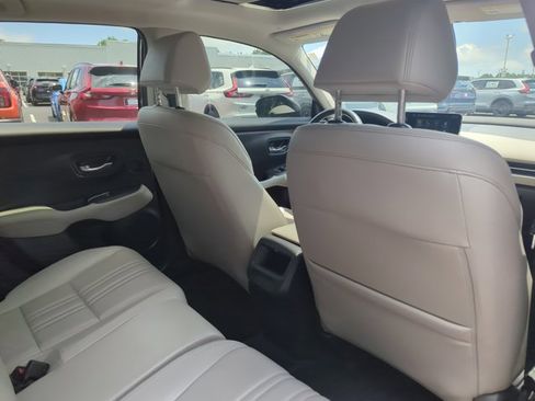 Used 2023 Honda HR-V EX-L image 24