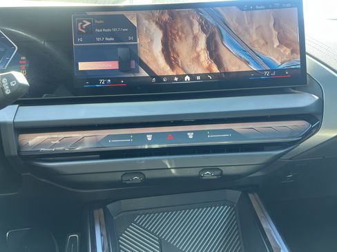 Used 2025 BMW X3 xDrive30i AWD/4WD image 21