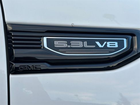 Used 2025 GMC Sierra 1500 Elevation w/ Elevation Premium Package image 10