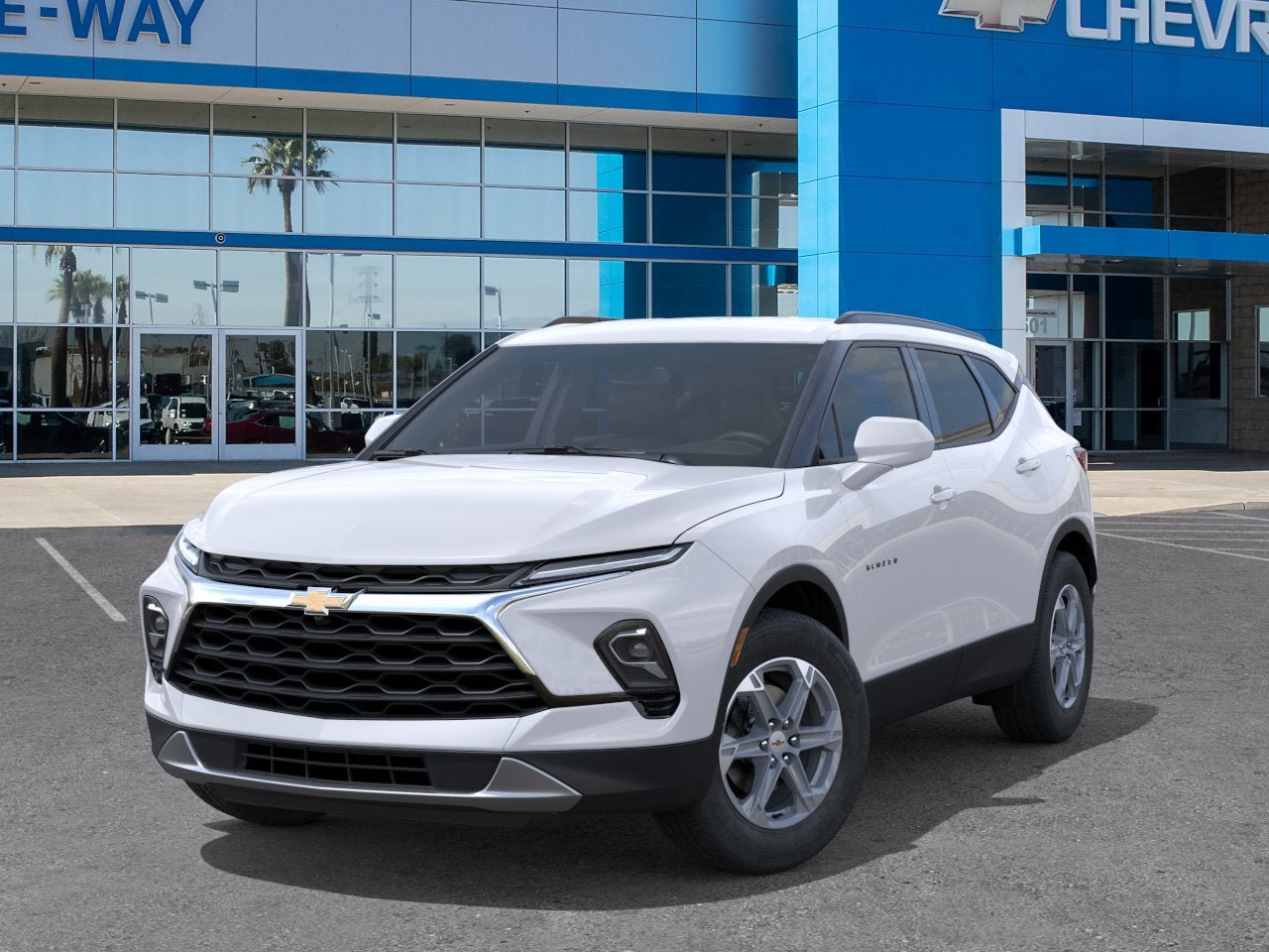 Used 2025 Chevrolet Blazer LT w/ Convenience Package AWD/4WD image 6