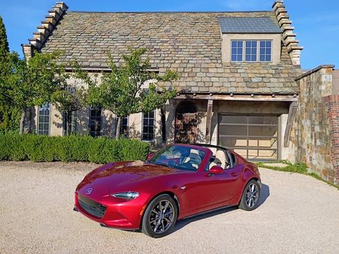 Used 2020 MAZDA MX-5 Miata RF Grand Touring RWD image 1