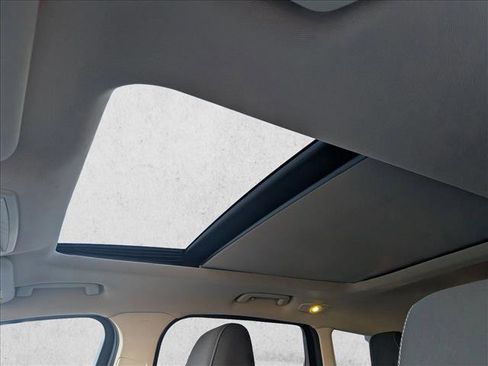 Used 2016 Ford Escape SE w/ Equipment Group 201A image 17