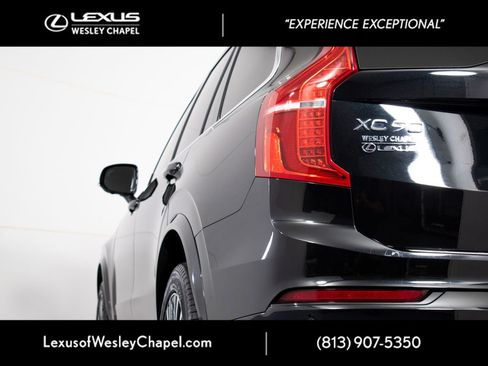 Used 2022 Volvo XC90 T5 Momentum w/ Advanced Package FWD image 9