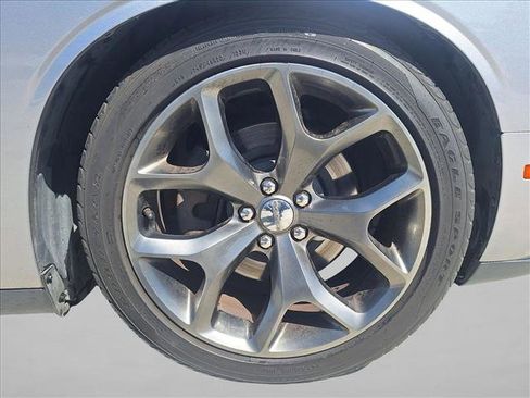 Used 2015 Dodge Challenger R/T w/ Quick Order Package 22B R/T RWD image 16