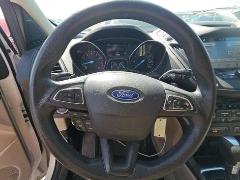 Used 2017 Ford Escape SE w/ Equipment Group 201A image 10