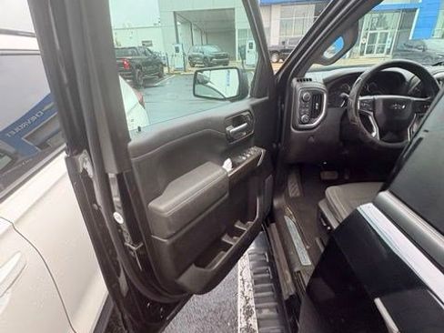 Used 2021 Chevrolet Silverado 1500 RST AWD/4WD image 12