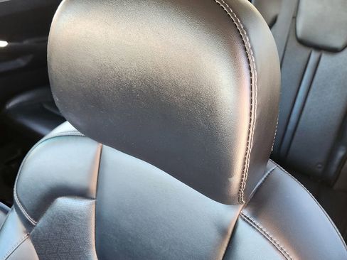 Used 2021 Kia Sorento S w/ Panoramic Sunroof Package image 5