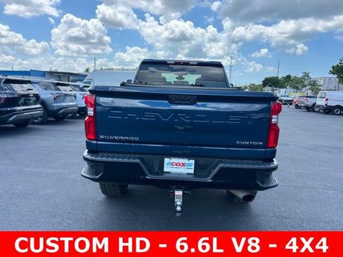 Used 2021 Chevrolet Silverado 2500 Custom w/ Custom Value Package AWD/4WD image 5
