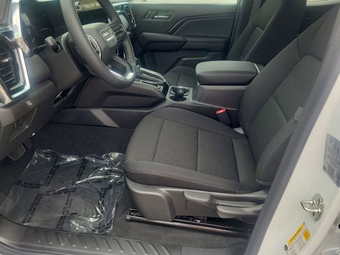 New 2026 GMC Canyon Elevation RWD image 9