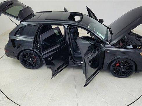 Used 2024 Audi Q7 3.0T Prestige w/ Prestige Package image 92