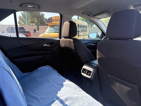 Used 2020 Chevrolet Equinox LT FWD image 7
