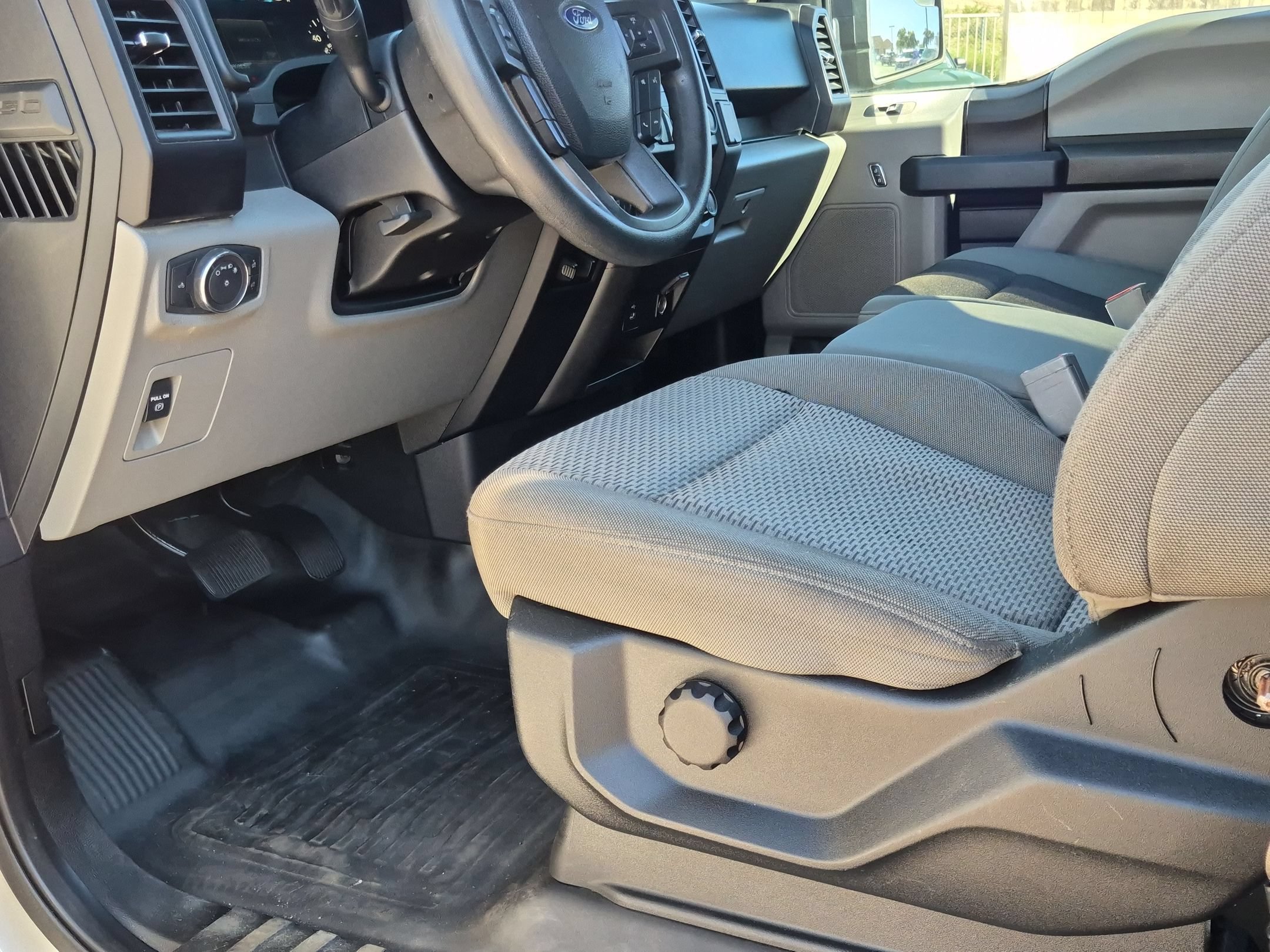 Used 2019 Ford F150 XL w/ Equipment Group 101A Mid AWD/4WD image 19