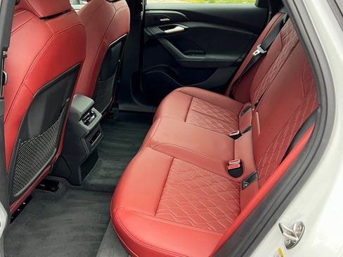 Certified 2025 Audi S6 e-tron Prestige w/ 21" Black Optic Package image 19