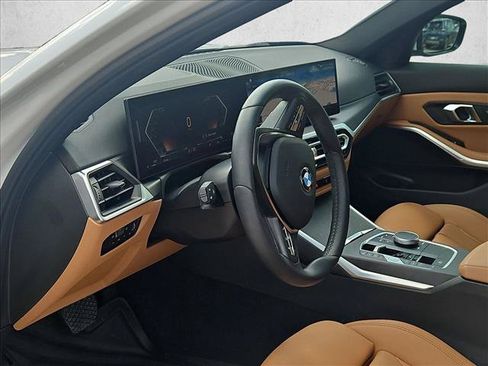 Used 2024 BMW 330i Sedan w/ Convenience Package RWD image 7