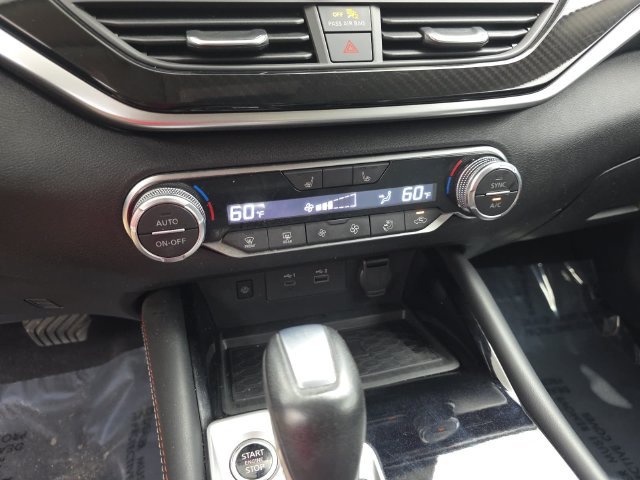 Used 2025 Nissan Altima 2.5 SR w/ SR Premium Package FWD image 24