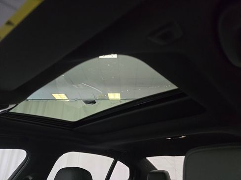 Used 2026 BMW 530i xDrive w/ Premium Package image 46