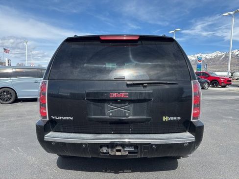 Used 2013 GMC Yukon Denali image 4