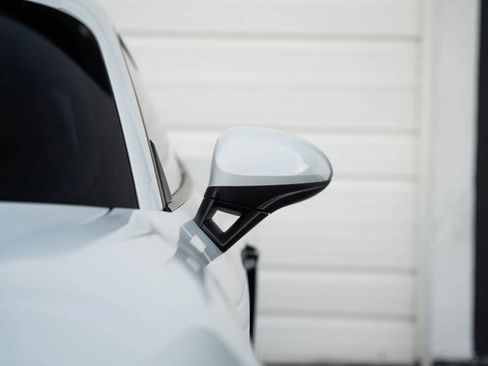Used 2019 Porsche 718 Cayman w/ Sport Chrono Package RWD image 41