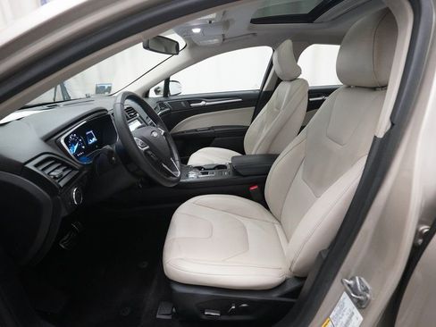 Used 2017 Ford Fusion Titanium image 7