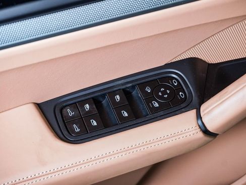 New 2026 Porsche Cayenne S image 26