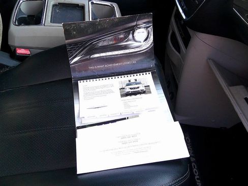Used 2015 Chrysler Town & Country Touring-L w/ Driver Convenience Group FWD image 28