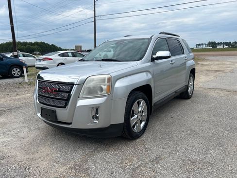 Used 2014 GMC Terrain SLT w/ Chrome Appearance Package FWD image 3
