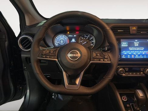 New 2025 Nissan Versa SR w/ Trunk Package image 19