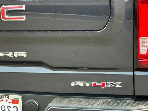 Used 2023 GMC Sierra 1500 AT4X image 28