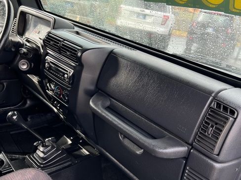 Used 2003 Jeep Wrangler X image 33