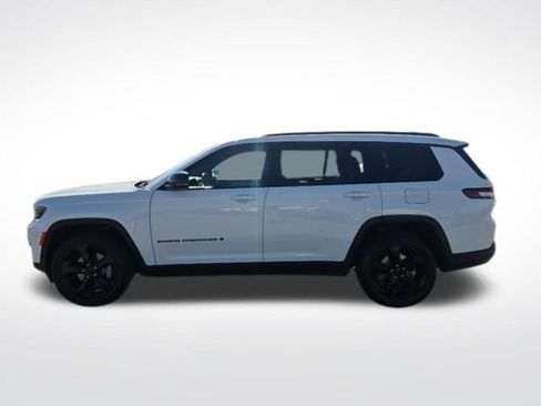 Used 2021 Jeep Grand Cherokee L Laredo image 8