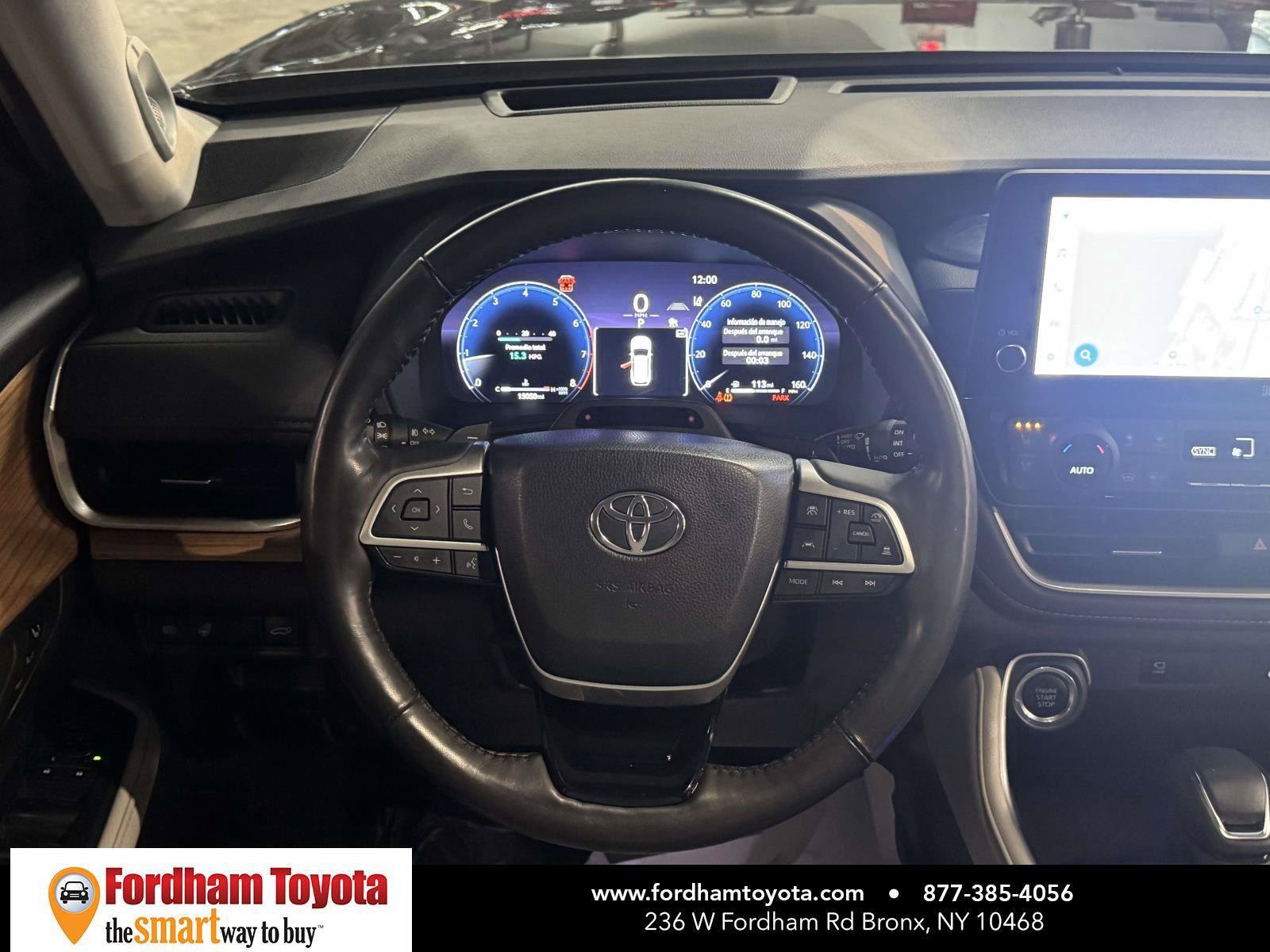Used 2024 Toyota Grand Highlander AWD image 14
