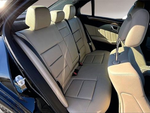 Used 2012 Mercedes-Benz E 350 4MATIC Sedan image 27