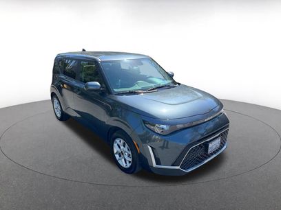 Used 2025 Kia Soul LX w/ LX Technology Package