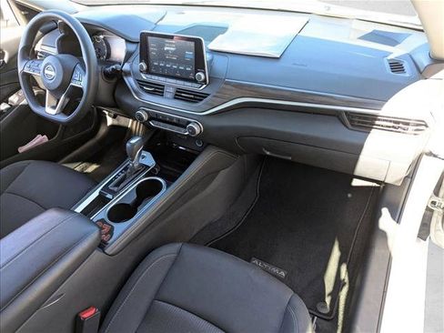Used 2023 Nissan Altima 2.5 SV image 21