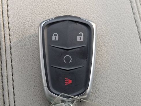 Used 2019 Cadillac XT4 Luxury FWD image 29
