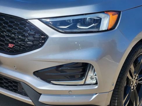 Used 2024 Ford Edge ST w/ Equipment Group 401A AWD/4WD image 17