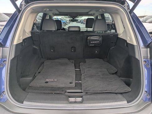 Used 2021 Nissan Rogue SL w/ Premium Package image 11