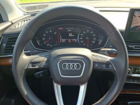 Used 2023 Audi Q5 2.0T Premium w/ Convenience Package AWD/4WD image 20