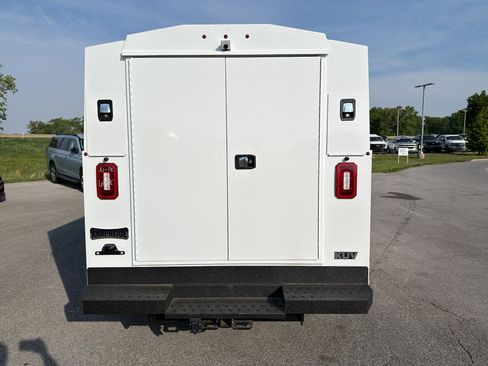 New 2026 Ford E-350 and Econoline 350 Super Duty w/ Power Equipment Group RWD image 6