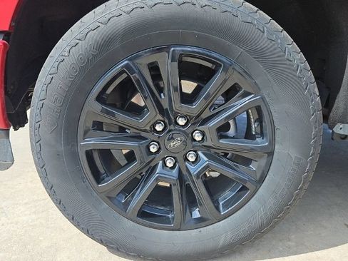 Used 2025 Ford F150 Platinum w/ FX4 Off-Road Package AWD/4WD image 14