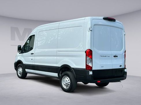 Used 2023 Ford Transit 250 Medium Roof AWD image 3