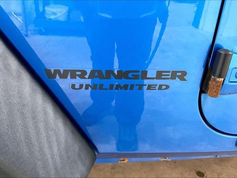 Used 2015 Jeep Wrangler Unlimited Sport w/ Power Convenience Group AWD/4WD image 8