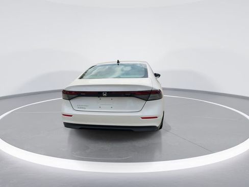Used 2025 Honda Accord SE image 7